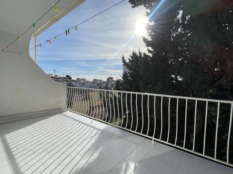 Lovely four bedroom, three bathroom villa built over three floors. Upon entering the main house, there is a spacious open plan kitchen and living room with fireplace, with a separate WC, an East facing balcony and a South facing terrace. The stairs lead t