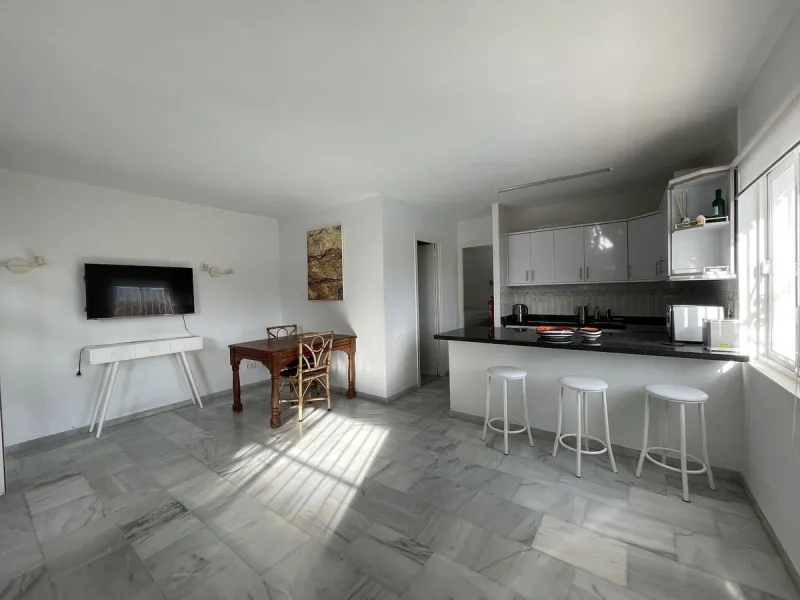 Lovely four bedroom, three bathroom villa built over three floors. Upon entering the main house, there is a spacious open plan kitchen and living room with fireplace, with a separate WC, an East facing balcony and a South facing terrace. The stairs lead t