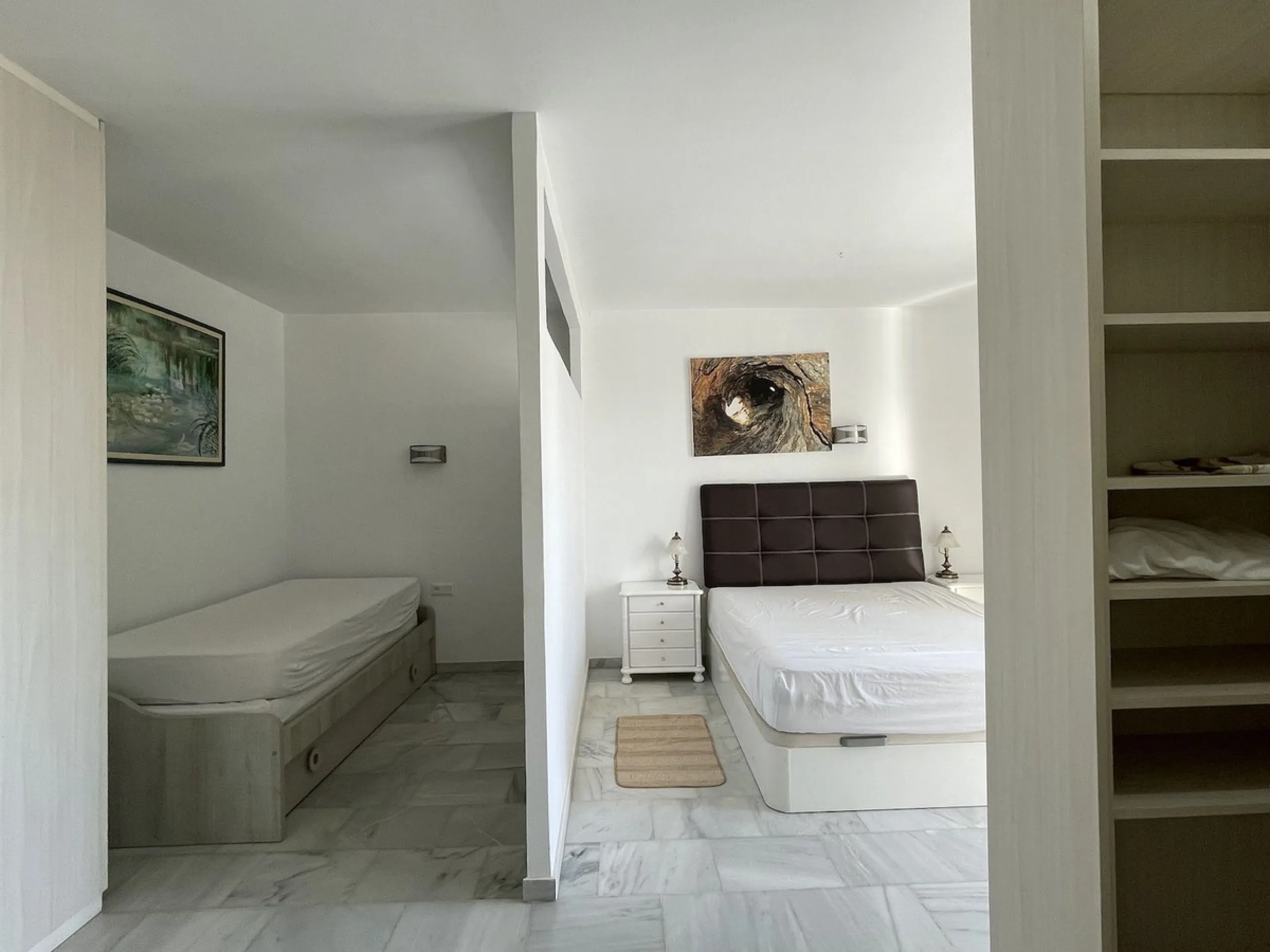 Lovely four bedroom, three bathroom villa built over three floors. Upon entering the main house, there is a spacious open plan kitchen and living room with fireplace, with a separate WC, an East facing balcony and a South facing terrace. The stairs lead t
