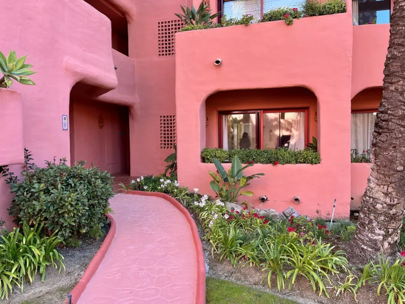 Exclusive Ground Floor Apartment in Estepona, Costa del Sol,
