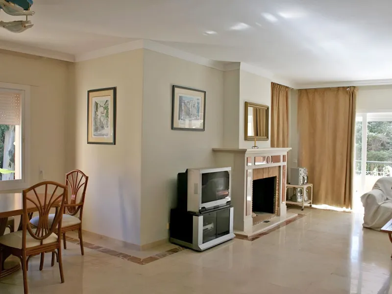 Duplex Penthouse in Venalmar: Beachside Elegance on the New Golden Mile