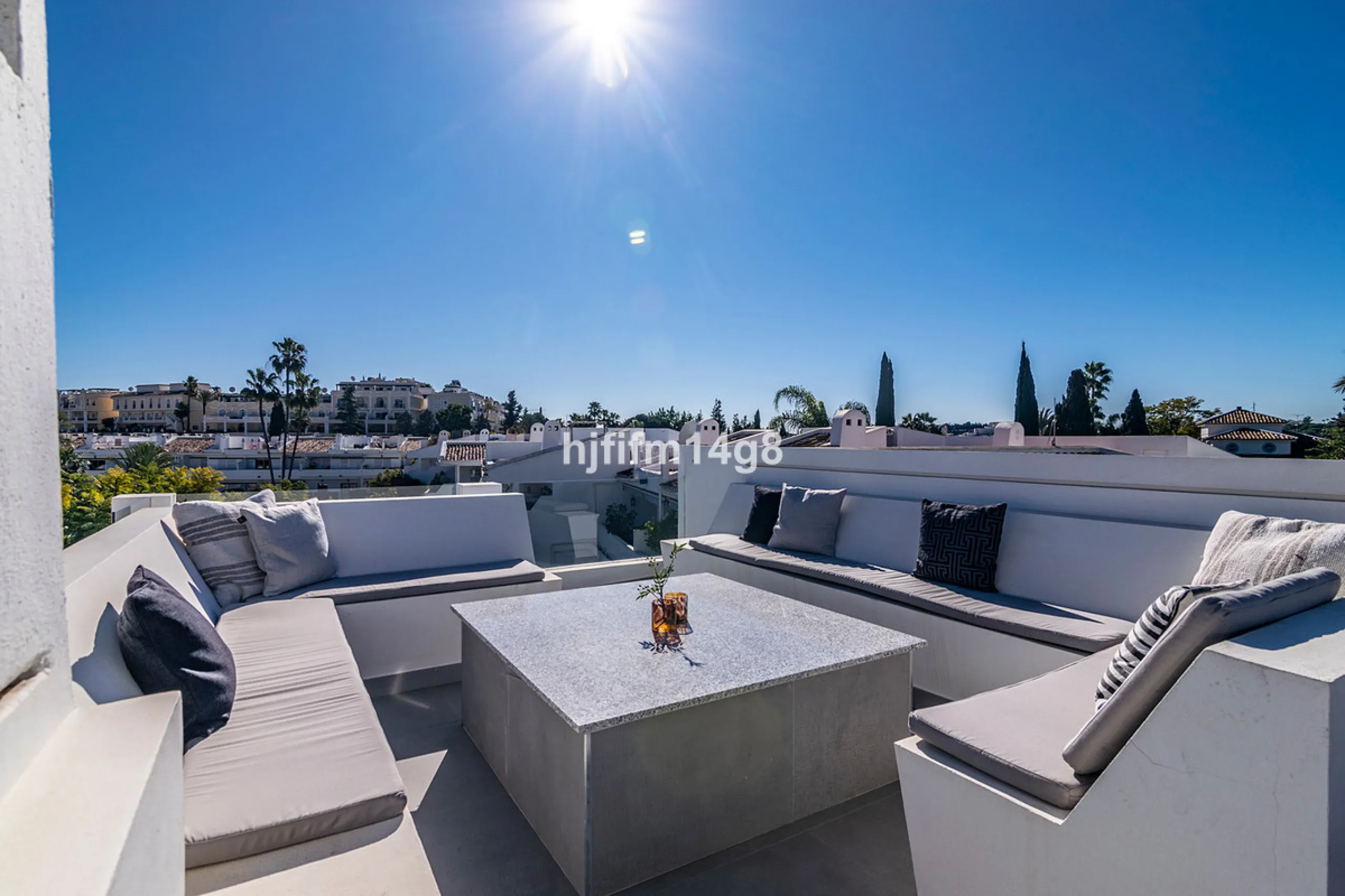 This beautifully reformed three-bedroom penthouse for sale in Los Dragos is ideally located in the sought-after Nueva Andalucia area of the Marbella area, offering an exceptional lifestyle with everyday conveniences right on the doorstep. Residents can en