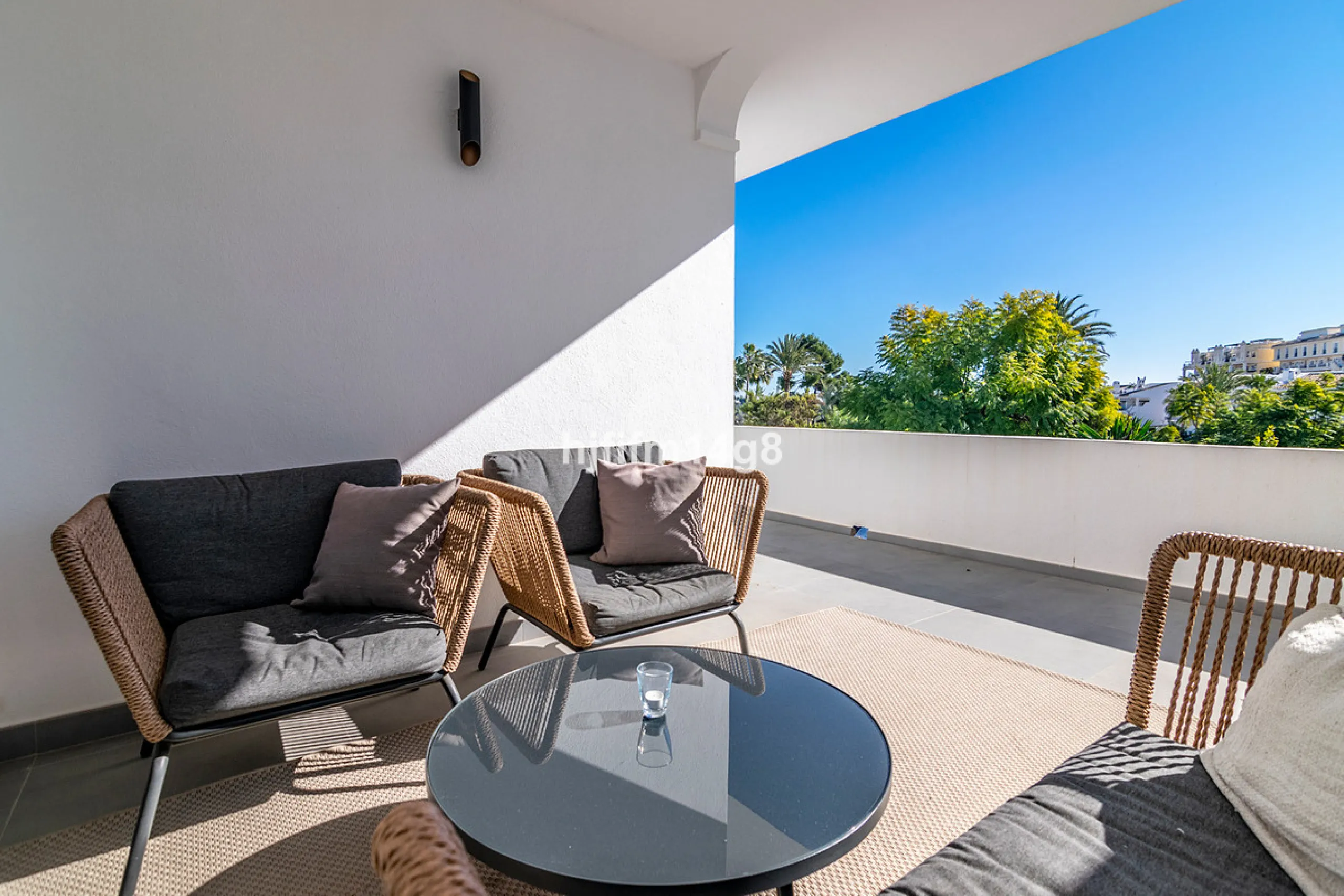 This beautifully reformed three-bedroom penthouse for sale in Los Dragos is ideally located in the sought-after Nueva Andalucia area of the Marbella area, offering an exceptional lifestyle with everyday conveniences right on the doorstep. Residents can en