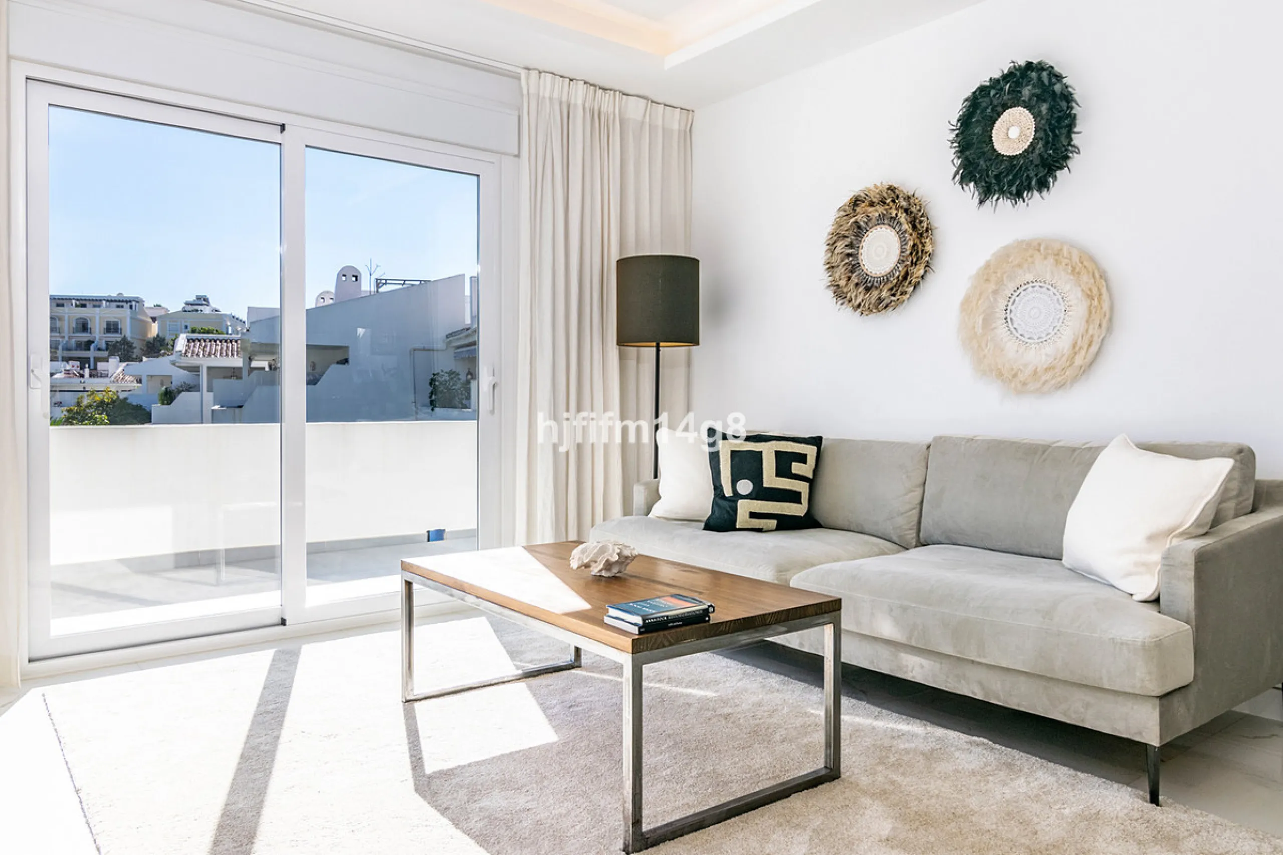 This beautifully reformed three-bedroom penthouse for sale in Los Dragos is ideally located in the sought-after Nueva Andalucia area of the Marbella area, offering an exceptional lifestyle with everyday conveniences right on the doorstep. Residents can en