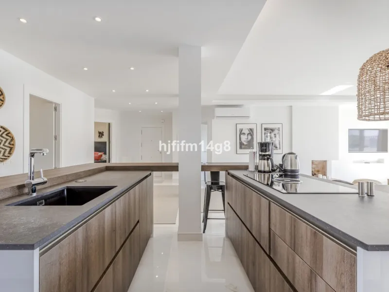 This beautifully reformed three-bedroom penthouse for sale in Los Dragos is ideally located in the sought-after Nueva Andalucia area of the Marbella area, offering an exceptional lifestyle with everyday conveniences right on the doorstep. Residents can en
