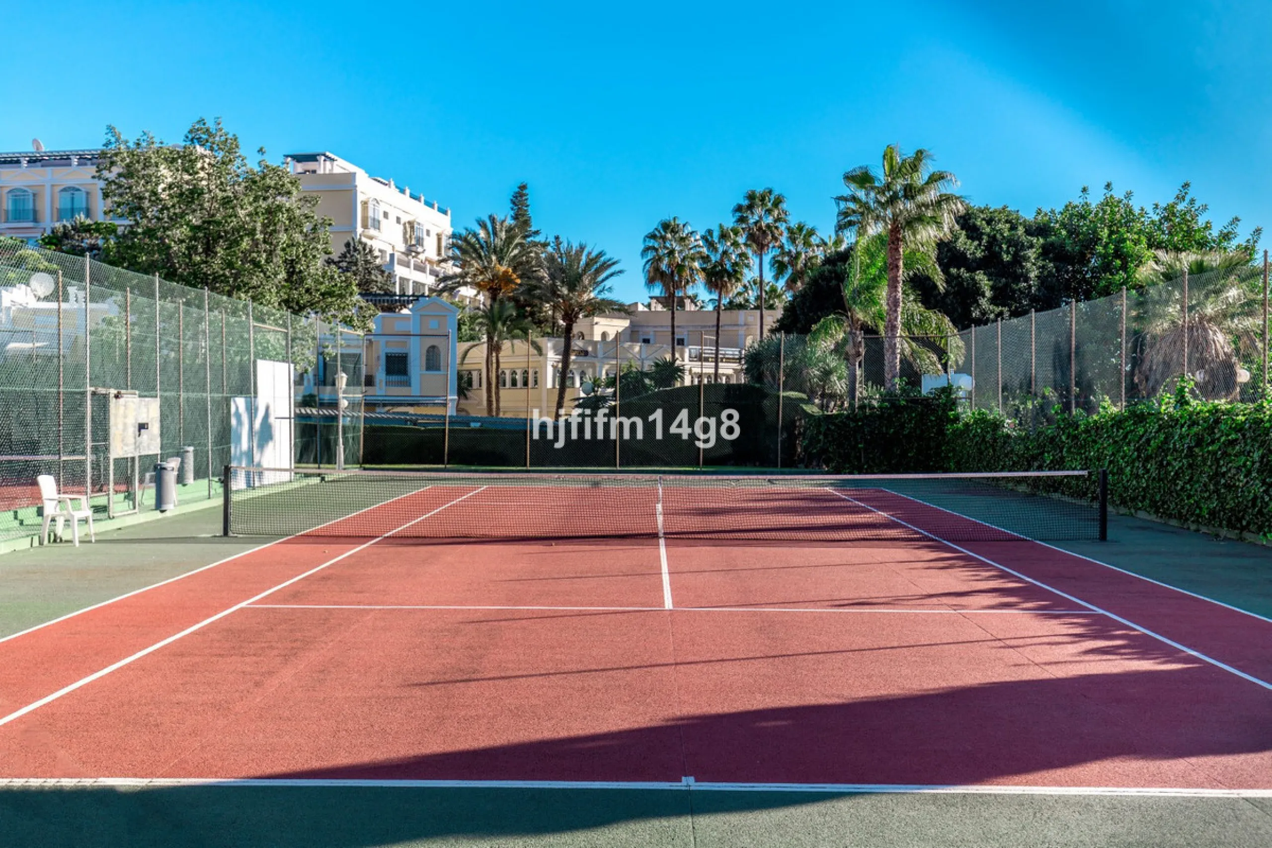 This beautifully reformed three-bedroom penthouse for sale in Los Dragos is ideally located in the sought-after Nueva Andalucia area of the Marbella area, offering an exceptional lifestyle with everyday conveniences right on the doorstep. Residents can en