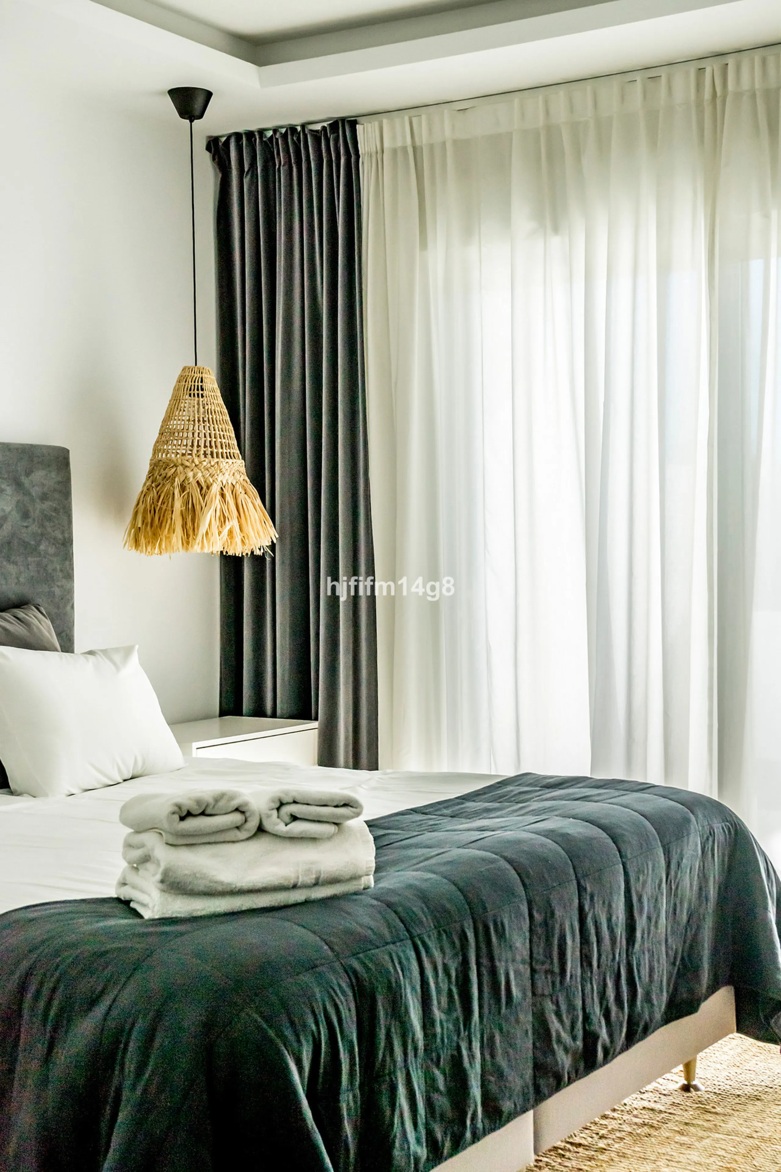 This beautifully reformed three-bedroom penthouse for sale in Los Dragos is ideally located in the sought-after Nueva Andalucia area of the Marbella area, offering an exceptional lifestyle with everyday conveniences right on the doorstep. Residents can en
