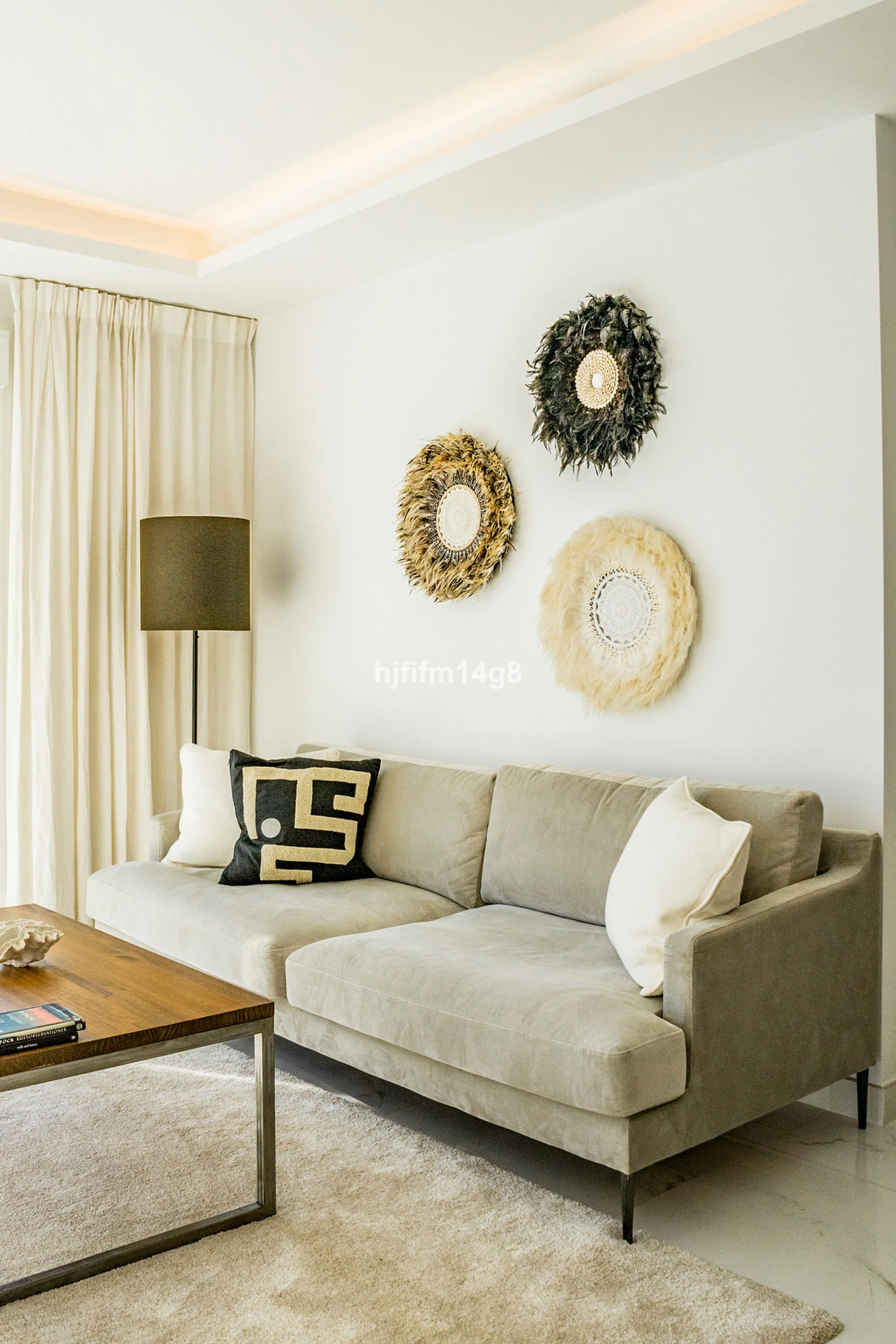 This beautifully reformed three-bedroom penthouse for sale in Los Dragos is ideally located in the sought-after Nueva Andalucia area of the Marbella area, offering an exceptional lifestyle with everyday conveniences right on the doorstep. Residents can en