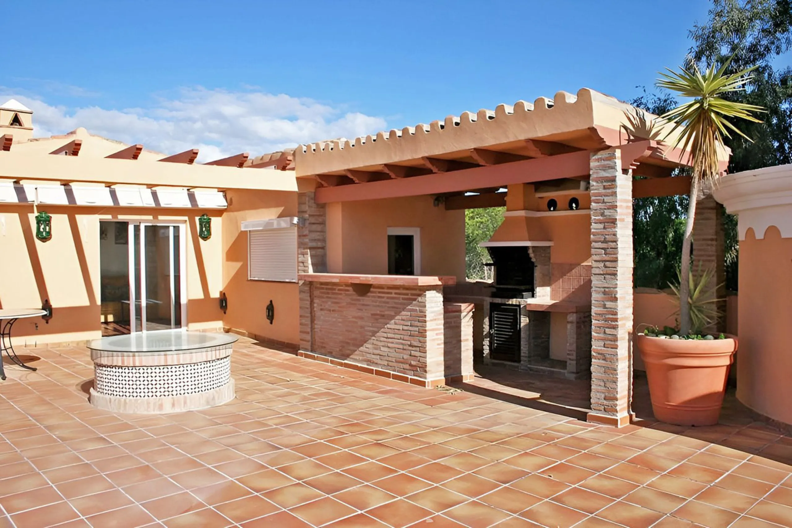 Duplex Penthouse in Venalmar: Beachside Elegance on the New Golden Mile
