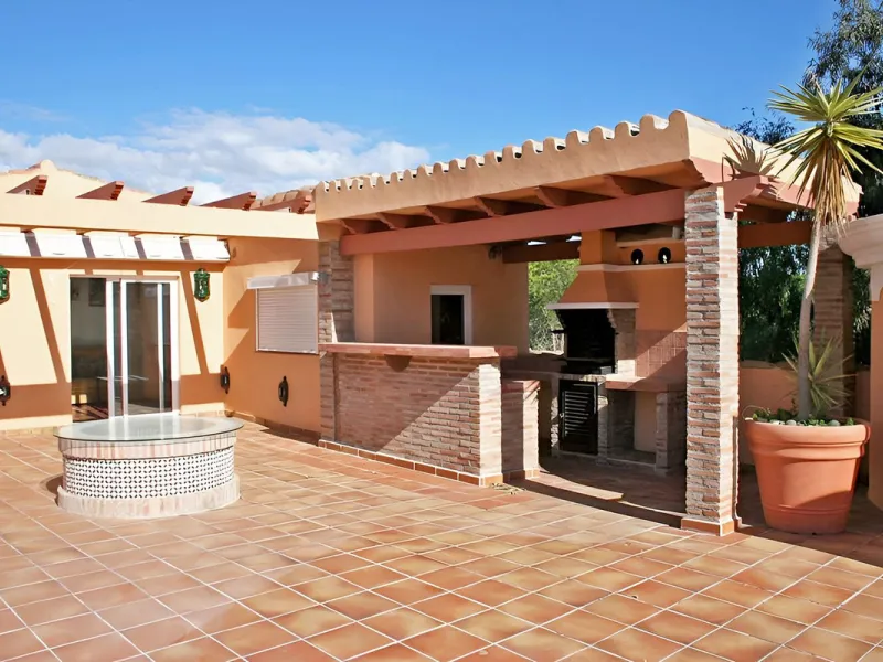 Duplex Penthouse in Venalmar: Beachside Elegance on the New Golden Mile
