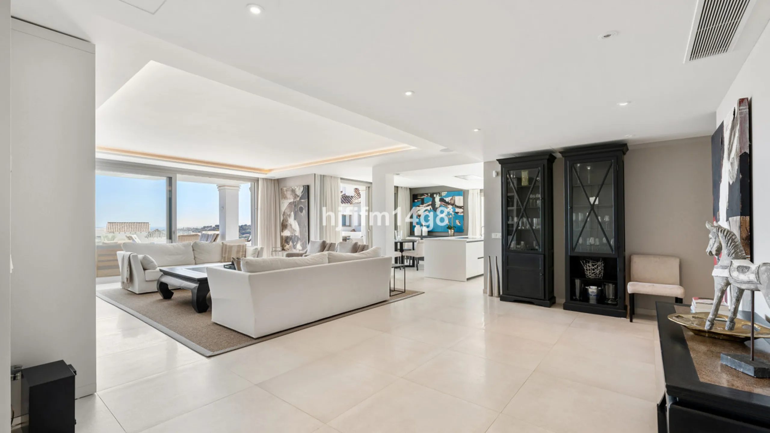 9 Lions Residences – modern luxury at its finest! The building for this development was completed in 2018, therefore the properties for sale here are contemporary and have that wow factor. This ground floor apartment is a vision of elegance and refinement