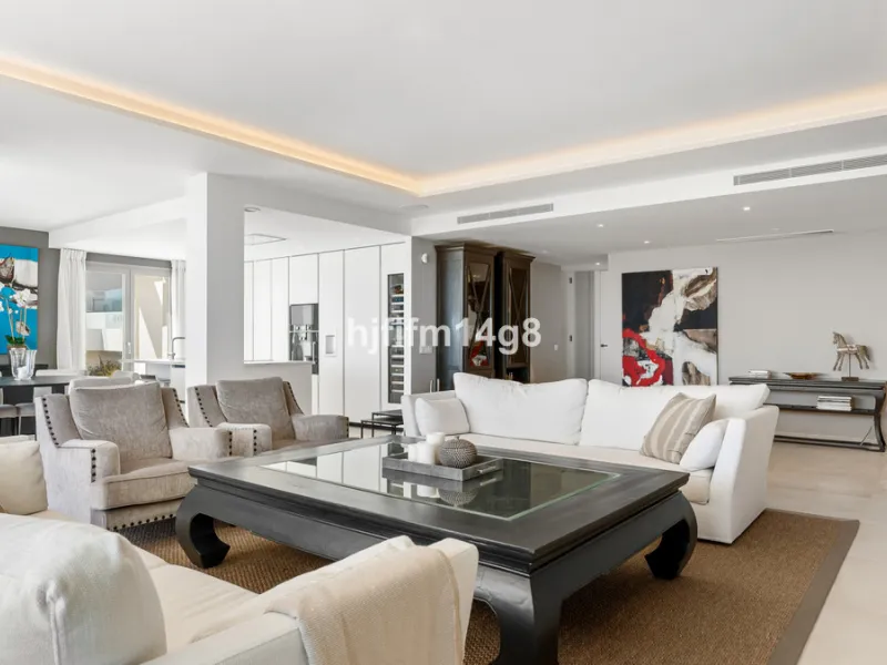 9 Lions Residences – modern luxury at its finest! The building for this development was completed in 2018, therefore the properties for sale here are contemporary and have that wow factor. This ground floor apartment is a vision of elegance and refinement