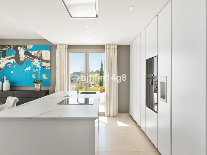 9 Lions Residences – modern luxury at its finest! The building for this development was completed in 2018, therefore the properties for sale here are contemporary and have that wow factor. This ground floor apartment is a vision of elegance and refinement