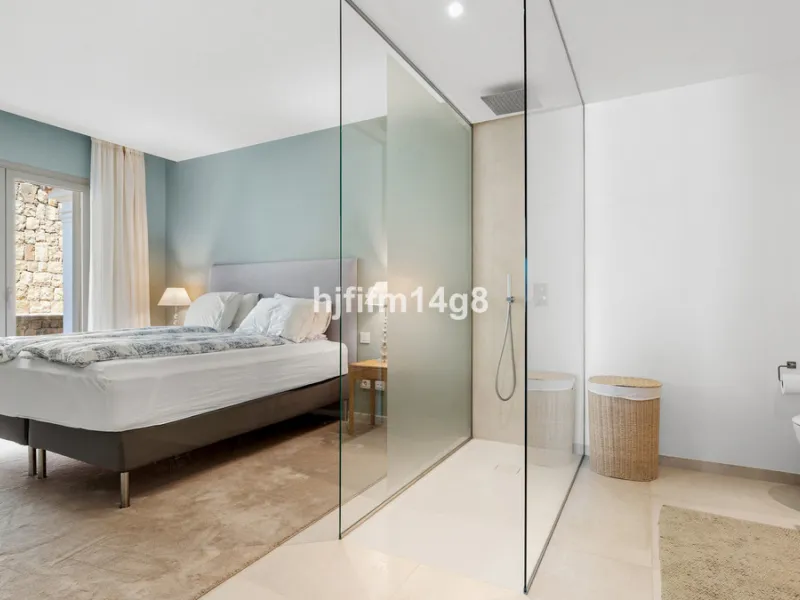 9 Lions Residences – modern luxury at its finest! The building for this development was completed in 2018, therefore the properties for sale here are contemporary and have that wow factor. This ground floor apartment is a vision of elegance and refinement