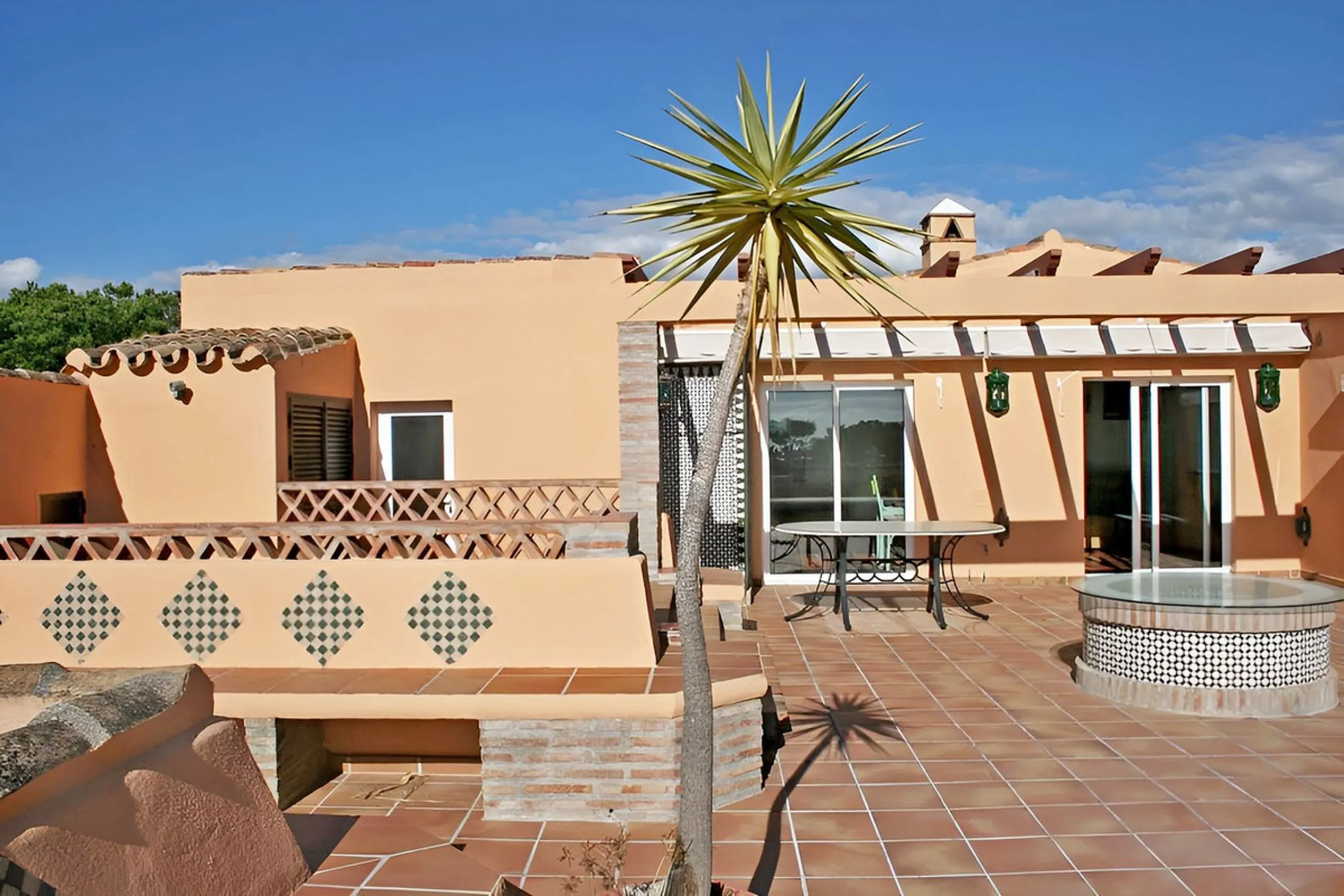 Duplex Penthouse in Venalmar: Beachside Elegance on the New Golden Mile