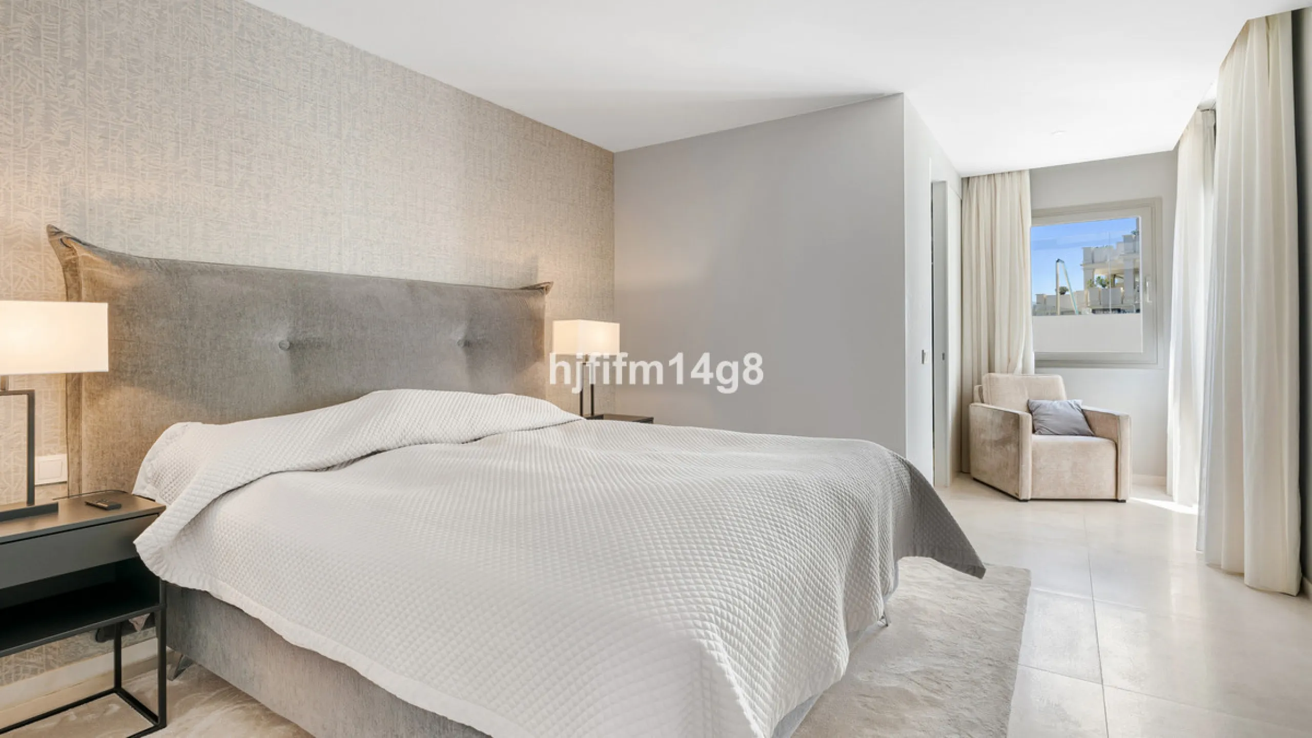 9 Lions Residences – modern luxury at its finest! The building for this development was completed in 2018, therefore the properties for sale here are contemporary and have that wow factor. This ground floor apartment is a vision of elegance and refinement