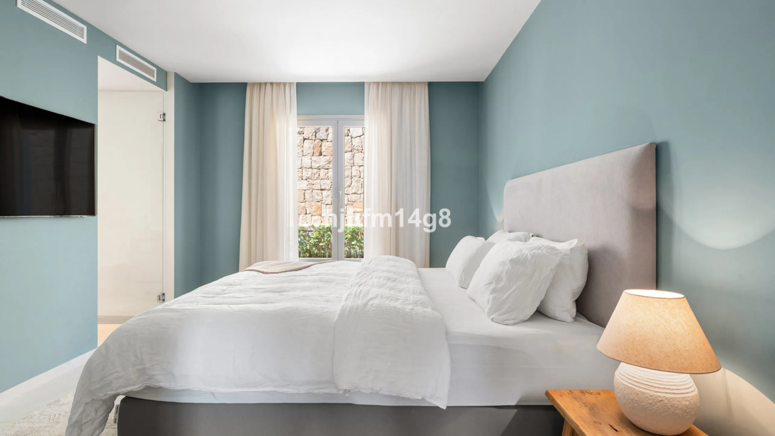 9 Lions Residences – modern luxury at its finest! The building for this development was completed in 2018, therefore the properties for sale here are contemporary and have that wow factor. This ground floor apartment is a vision of elegance and refinement
