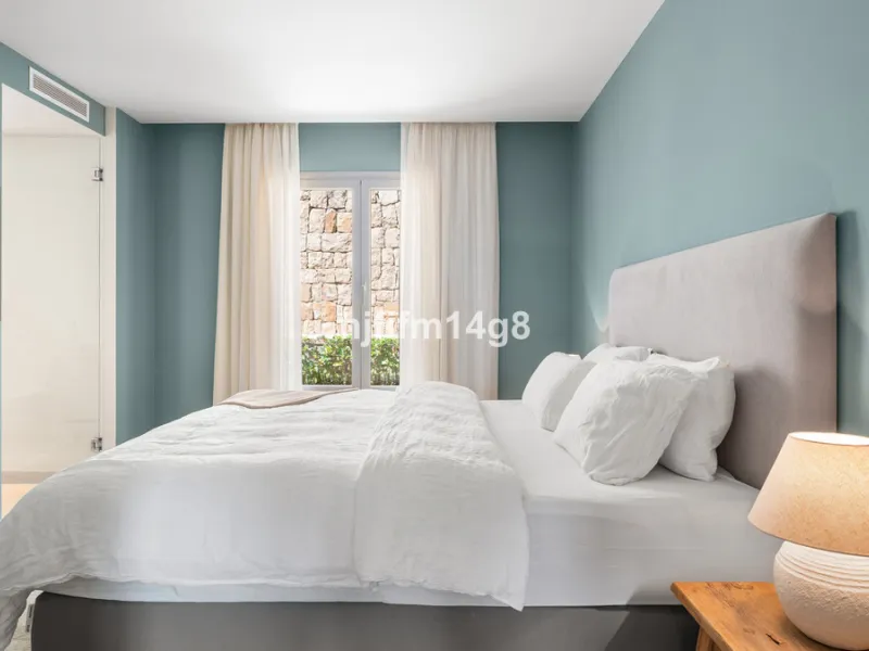 9 Lions Residences – modern luxury at its finest! The building for this development was completed in 2018, therefore the properties for sale here are contemporary and have that wow factor. This ground floor apartment is a vision of elegance and refinement