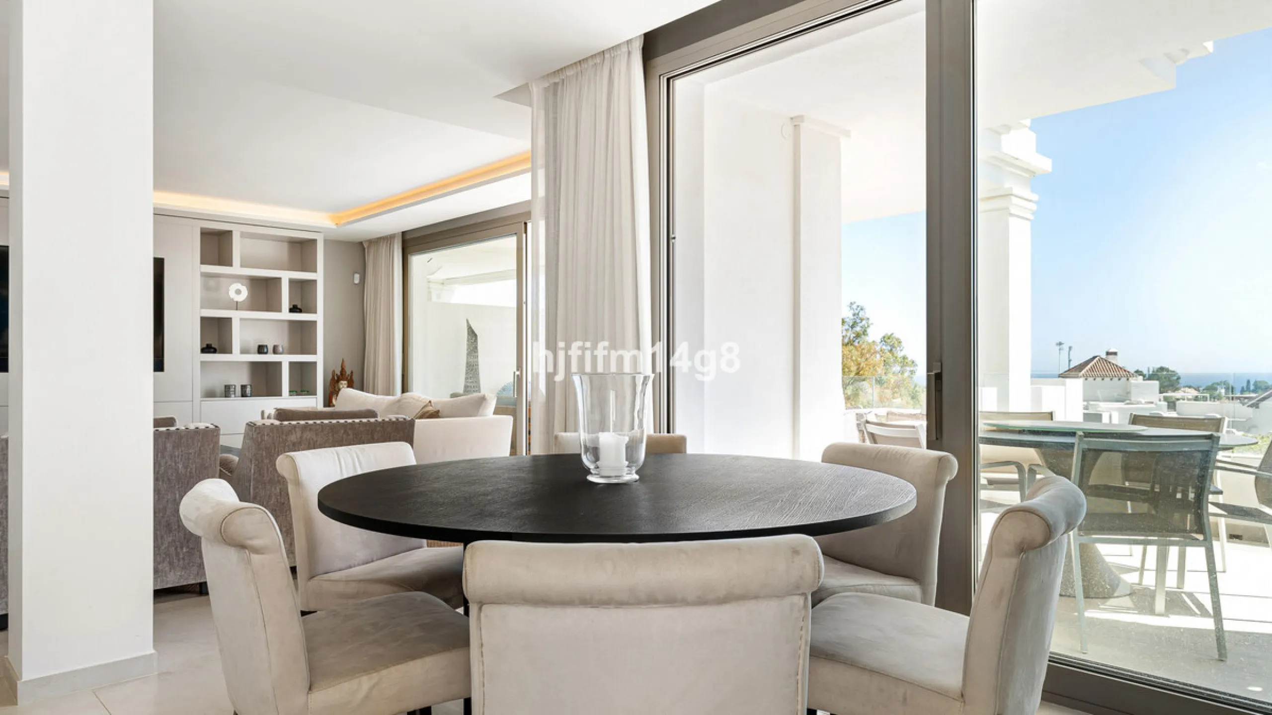 9 Lions Residences – modern luxury at its finest! The building for this development was completed in 2018, therefore the properties for sale here are contemporary and have that wow factor. This ground floor apartment is a vision of elegance and refinement