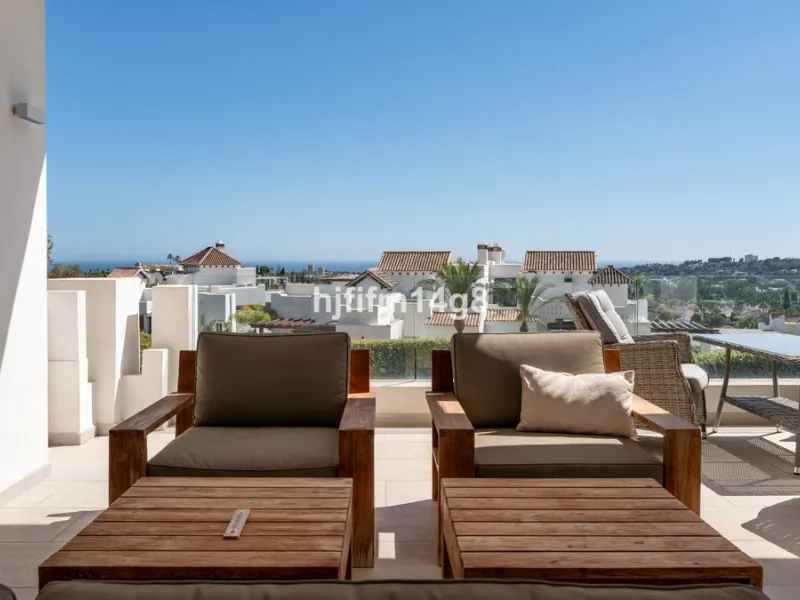9 Lions Residences – modern luxury at its finest! The building for this development was completed in 2018, therefore the properties for sale here are contemporary and have that wow factor. This ground floor apartment is a vision of elegance and refinement