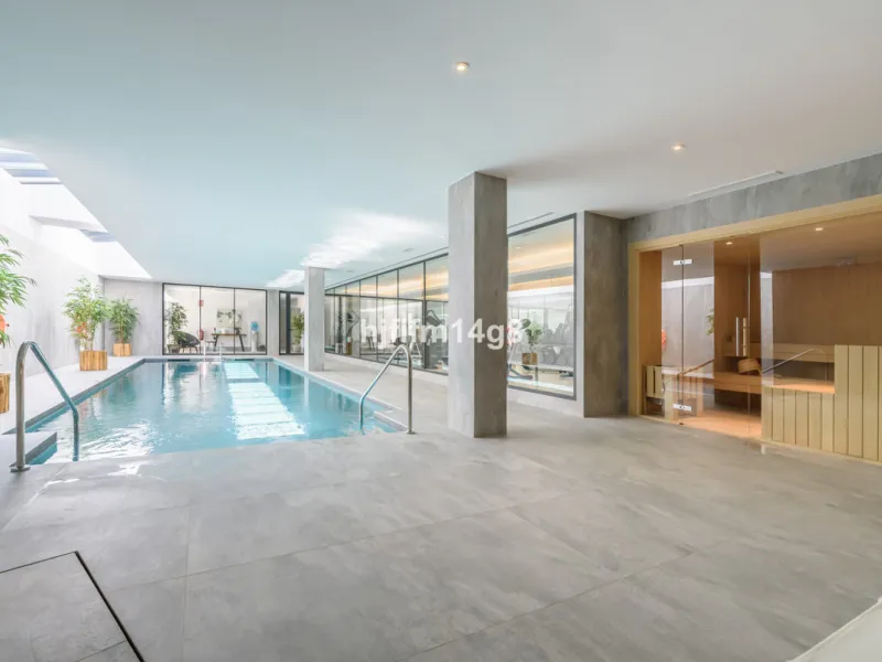 9 Lions Residences – modern luxury at its finest! The building for this development was completed in 2018, therefore the properties for sale here are contemporary and have that wow factor. This ground floor apartment is a vision of elegance and refinement
