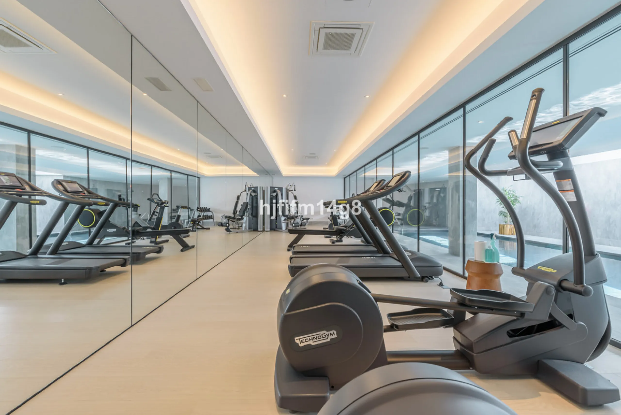 9 Lions Residences – modern luxury at its finest! The building for this development was completed in 2018, therefore the properties for sale here are contemporary and have that wow factor. This ground floor apartment is a vision of elegance and refinement