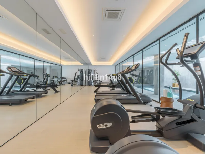 9 Lions Residences – modern luxury at its finest! The building for this development was completed in 2018, therefore the properties for sale here are contemporary and have that wow factor. This ground floor apartment is a vision of elegance and refinement