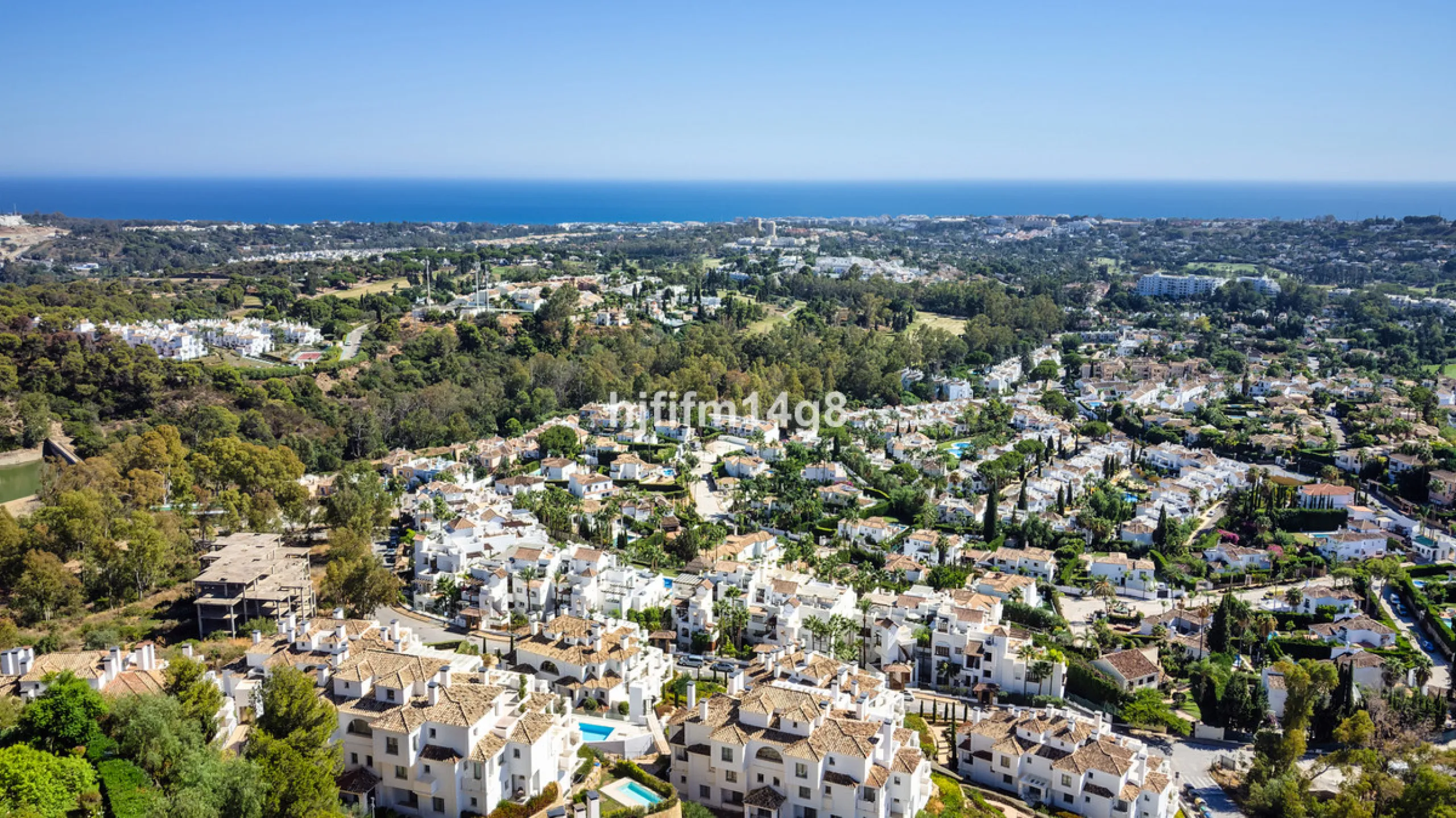 9 Lions Residences – modern luxury at its finest! The building for this development was completed in 2018, therefore the properties for sale here are contemporary and have that wow factor. This ground floor apartment is a vision of elegance and refinement