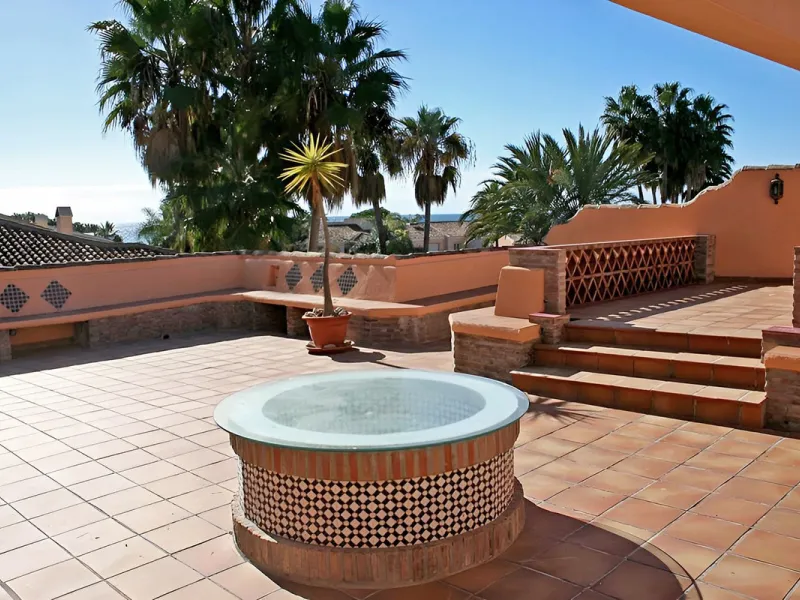 Duplex Penthouse in Venalmar: Beachside Elegance on the New Golden Mile