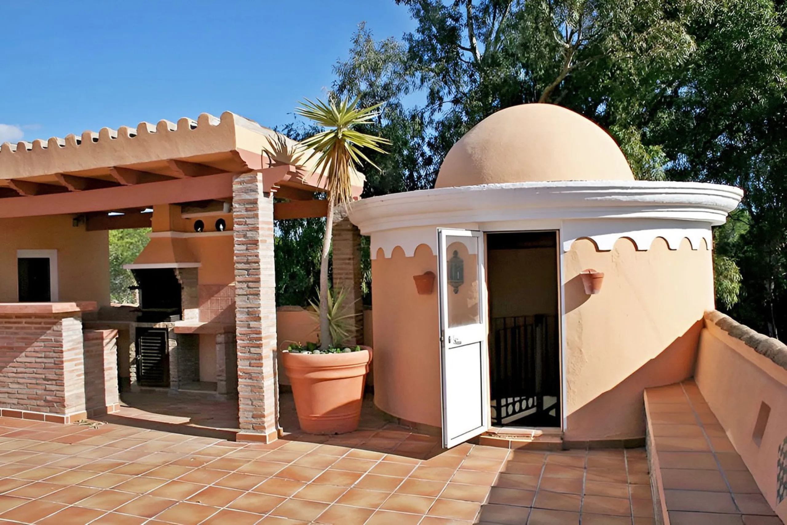 Duplex Penthouse in Venalmar: Beachside Elegance on the New Golden Mile