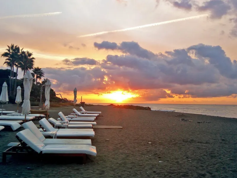 Duplex Penthouse in Venalmar: Beachside Elegance on the New Golden Mile