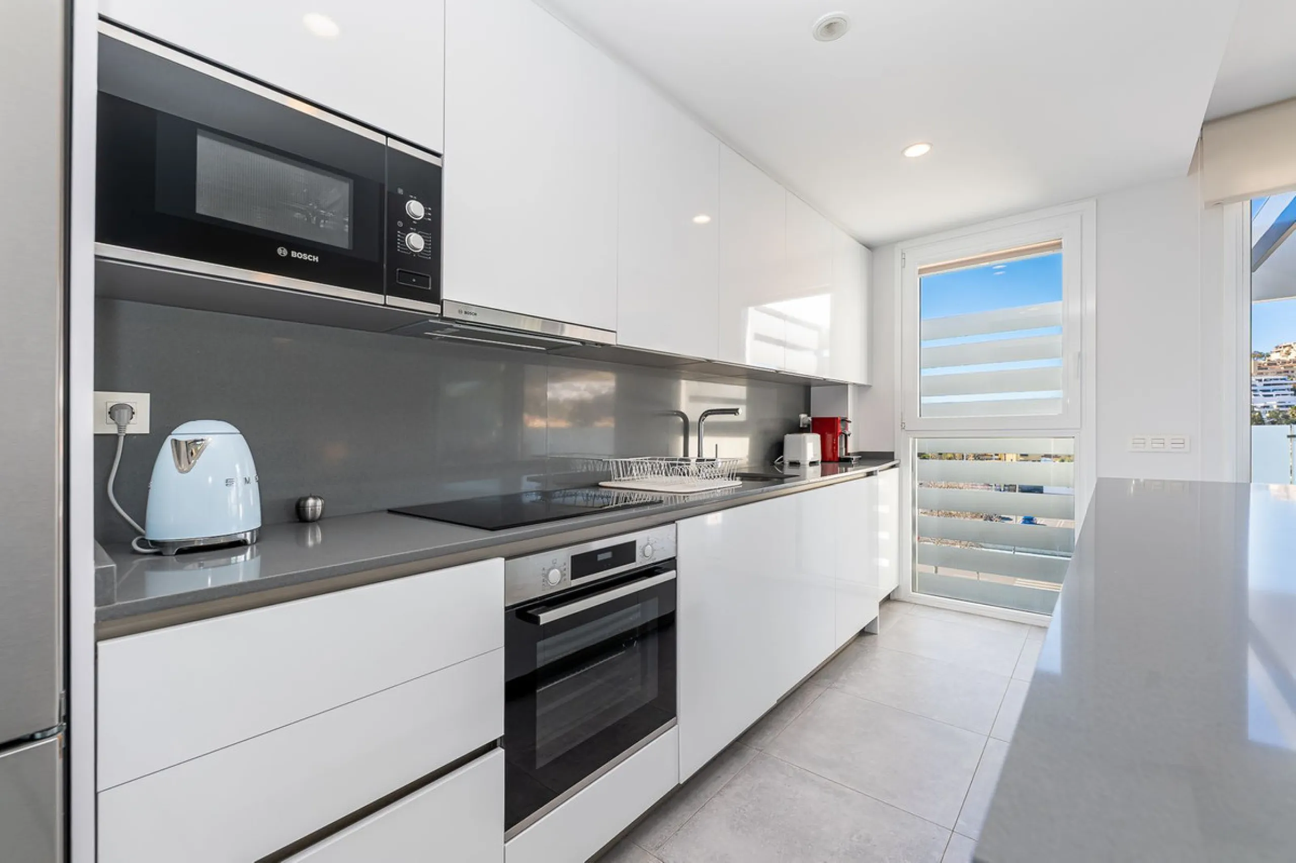 Apartment - Middle Floor Apartment в продаже в Mijas, Málaga. В доме 3 спален и 2 ванных комнат. Площадь дома 105 м²