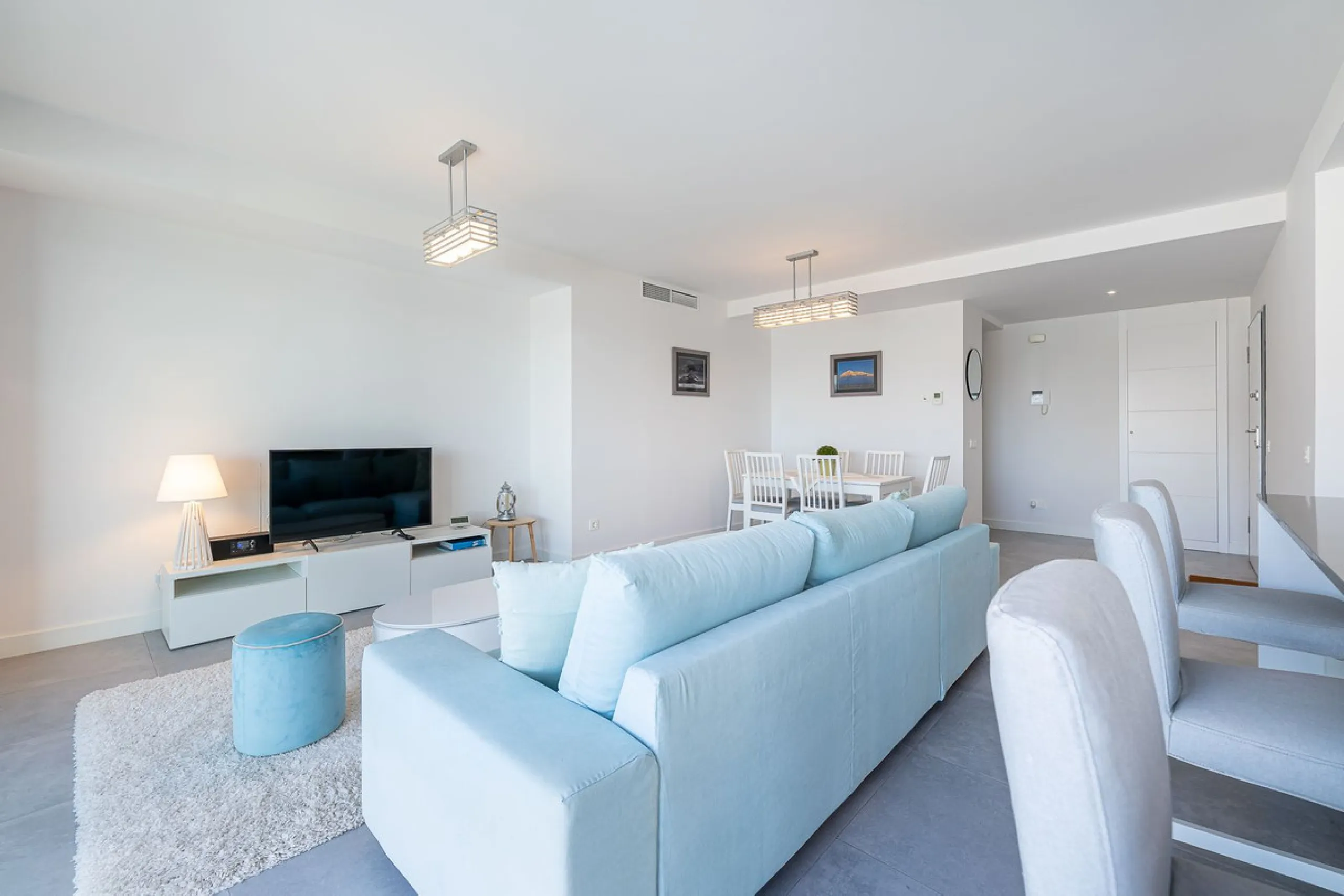 Apartment - Middle Floor Apartment в продаже в Mijas, Málaga. В доме 3 спален и 2 ванных комнат. Площадь дома 105 м²