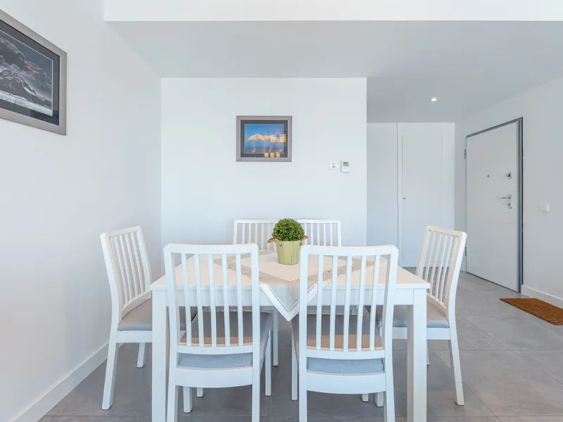 Apartment - Middle Floor Apartment в продаже в Mijas, Málaga. В доме 3 спален и 2 ванных комнат. Площадь дома 105 м²