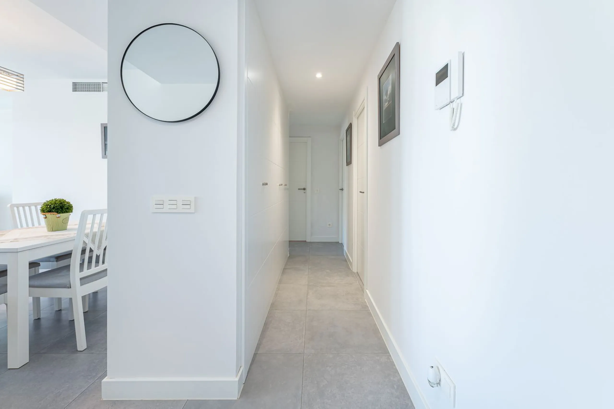 Apartment - Middle Floor Apartment в продаже в Mijas, Málaga. В доме 3 спален и 2 ванных комнат. Площадь дома 105 м²