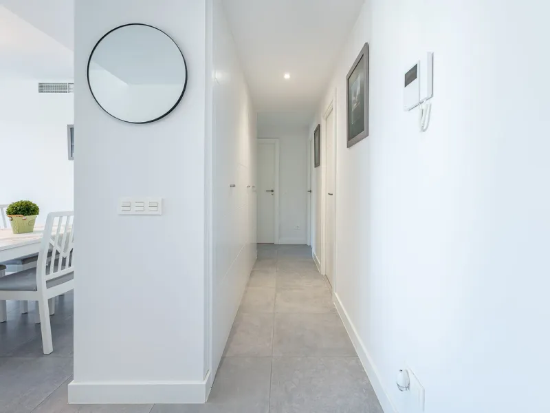 Apartment - Middle Floor Apartment в продаже в Mijas, Málaga. В доме 3 спален и 2 ванных комнат. Площадь дома 105 м²
