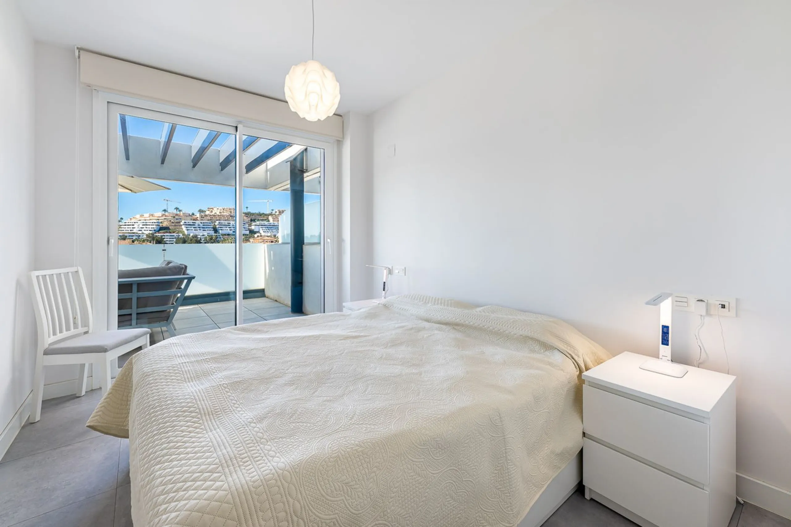 Apartment - Middle Floor Apartment в продаже в Mijas, Málaga. В доме 3 спален и 2 ванных комнат. Площадь дома 105 м²