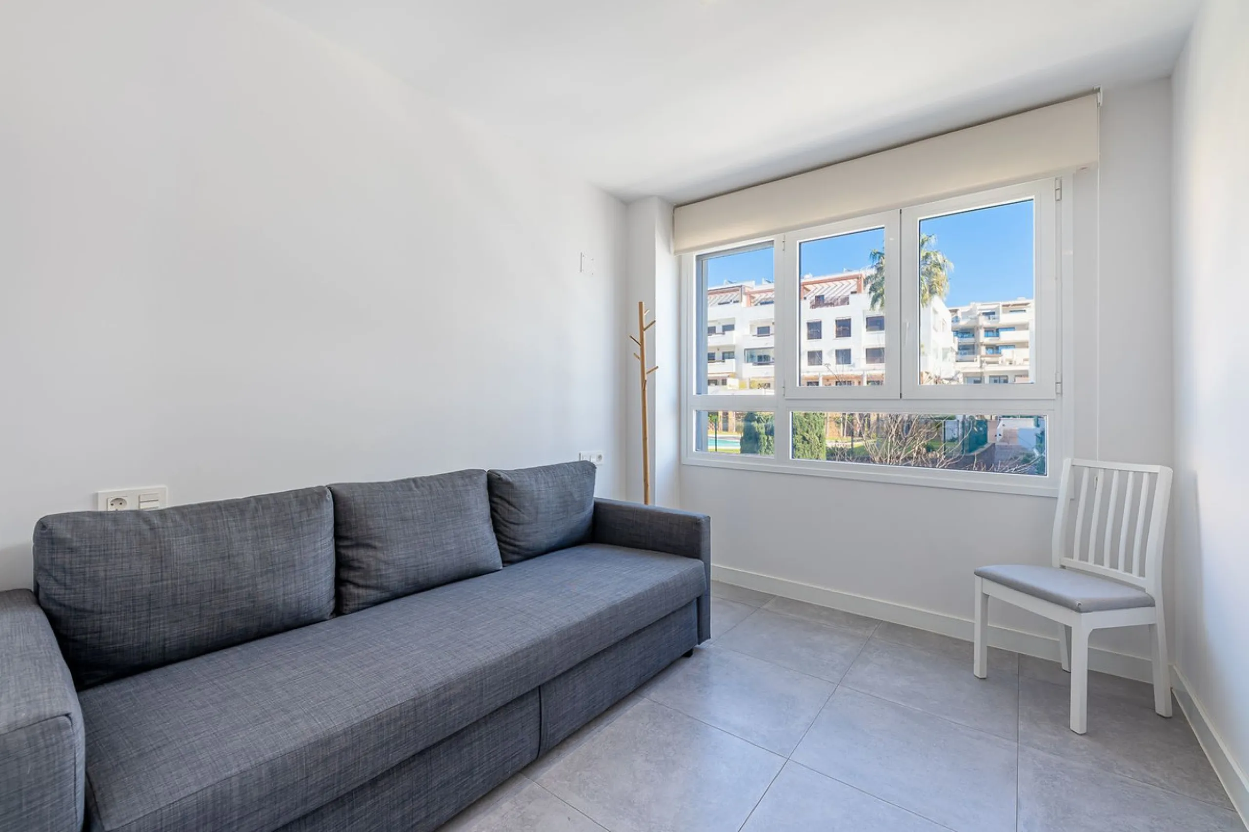 Apartment - Middle Floor Apartment в продаже в Mijas, Málaga. В доме 3 спален и 2 ванных комнат. Площадь дома 105 м²