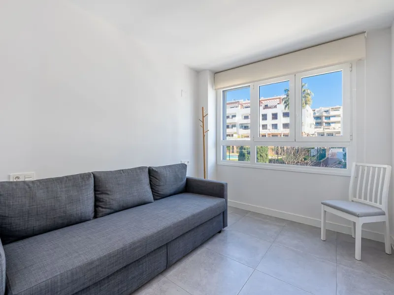 Apartment - Middle Floor Apartment в продаже в Mijas, Málaga. В доме 3 спален и 2 ванных комнат. Площадь дома 105 м²