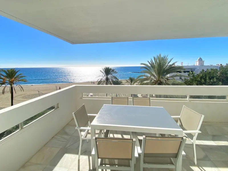 EXCLUSIVE LISTING