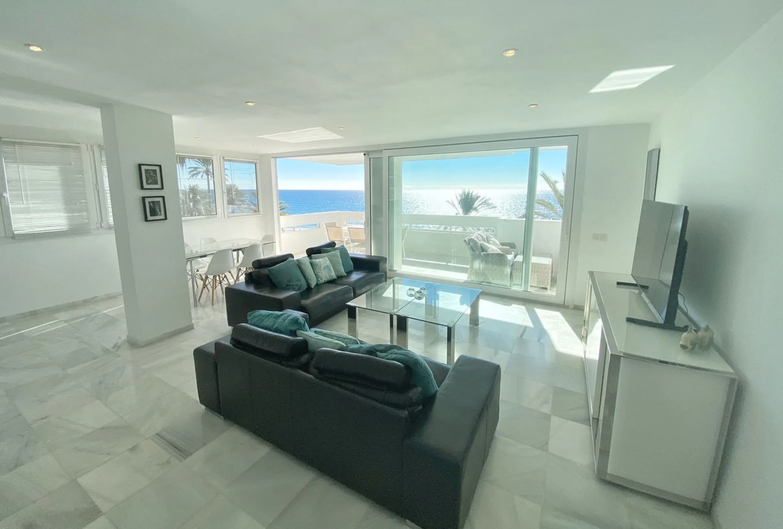 EXCLUSIVE LISTING