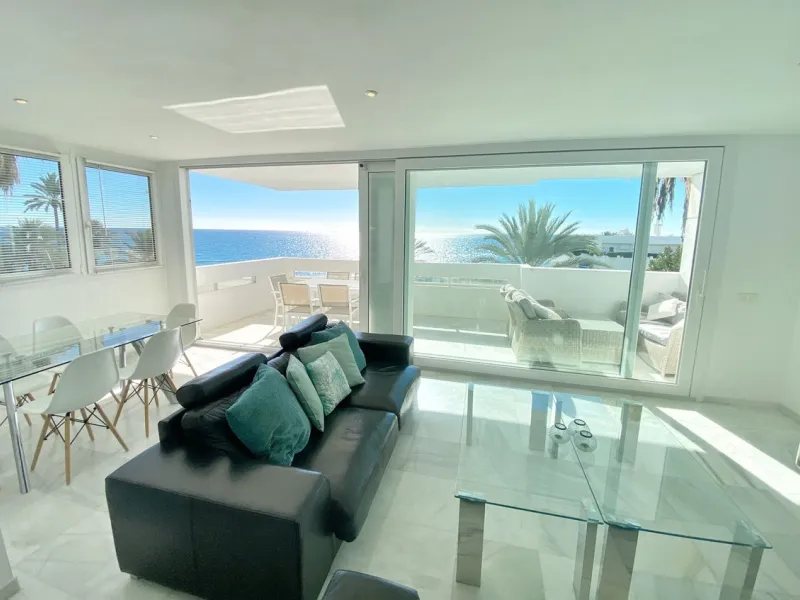 EXCLUSIVE LISTING