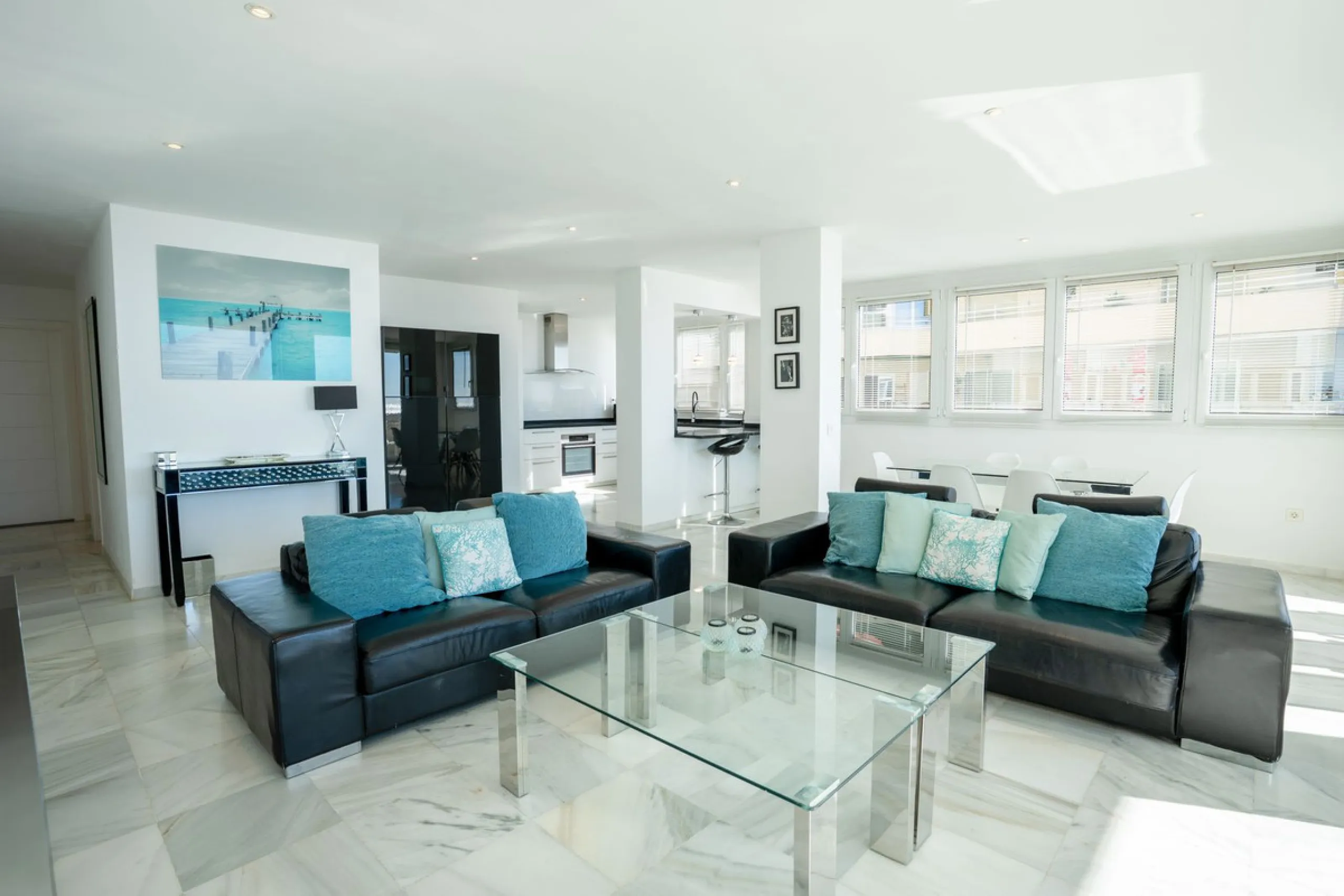 EXCLUSIVE LISTING