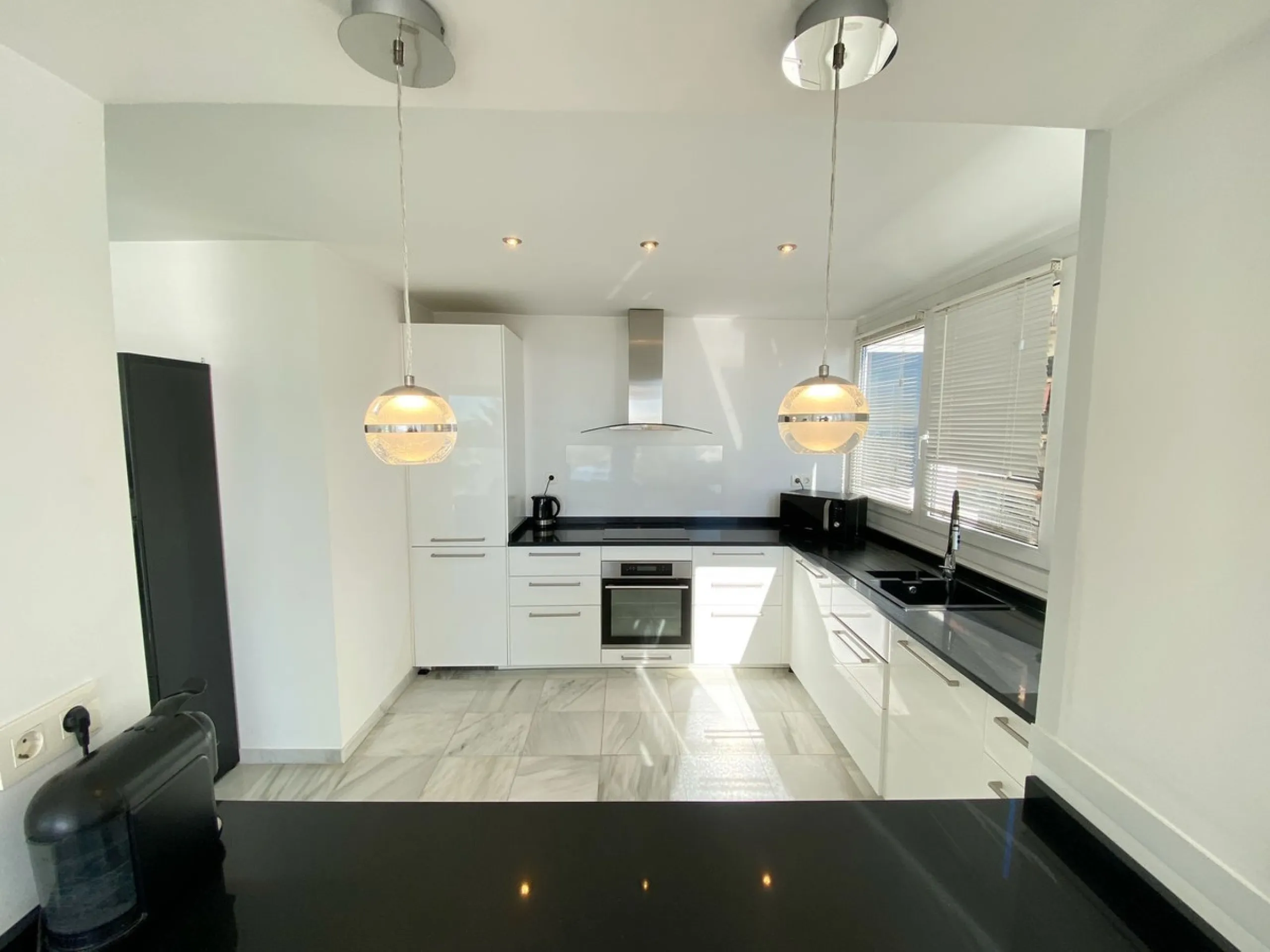 EXCLUSIVE LISTING