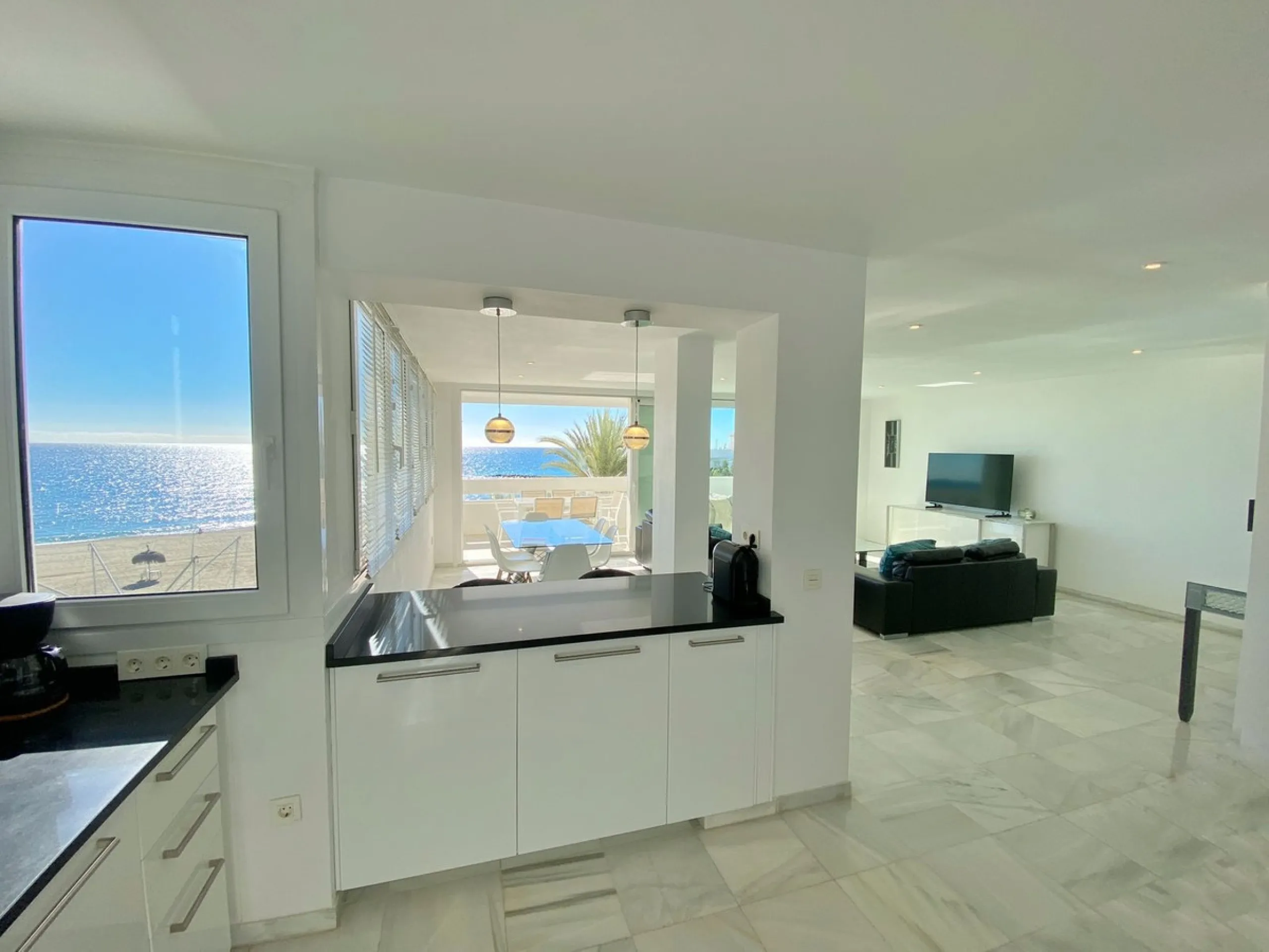 EXCLUSIVE LISTING