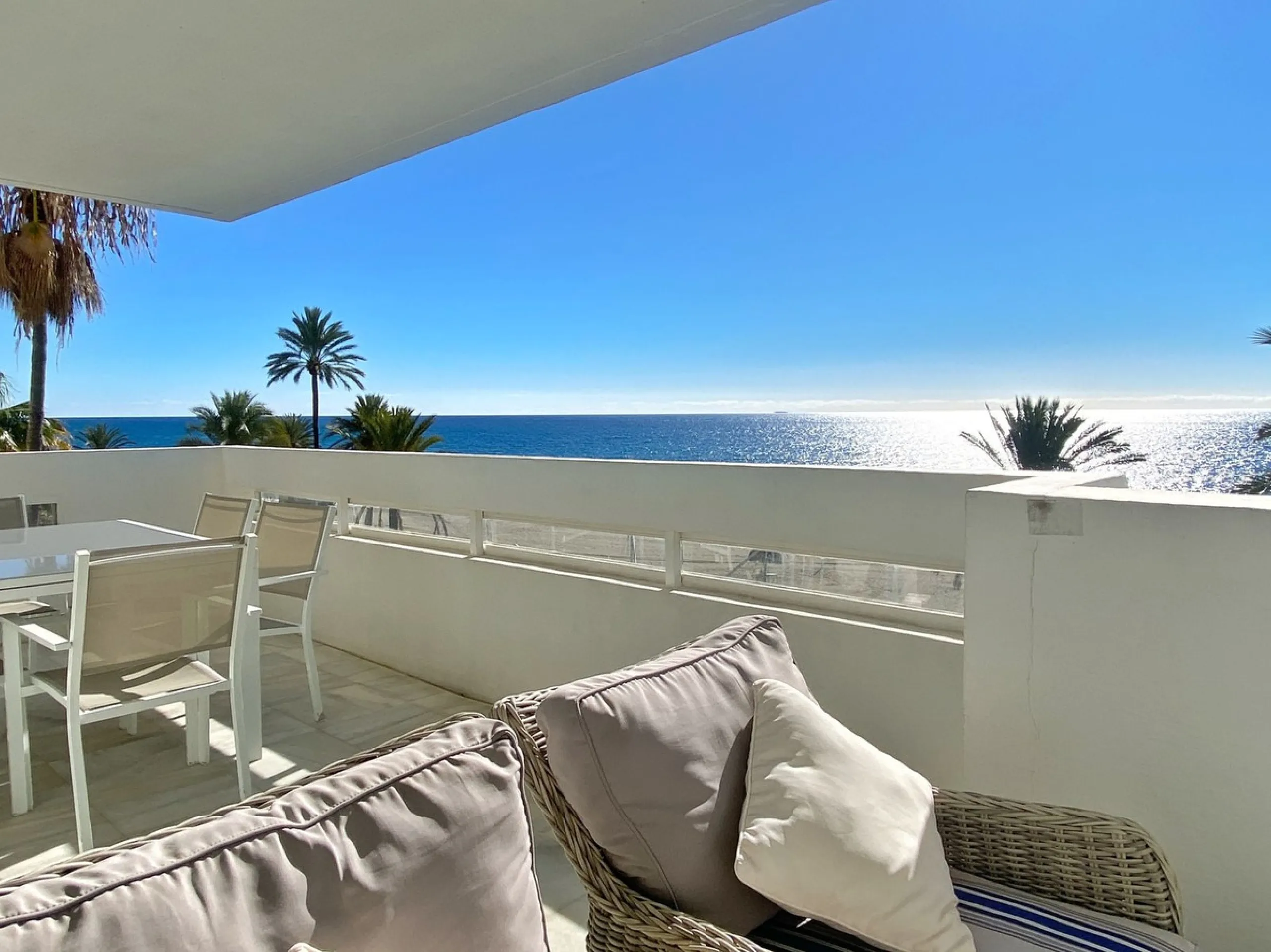 EXCLUSIVE LISTING