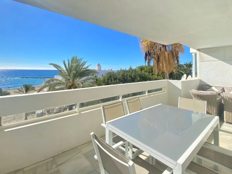 EXCLUSIVE LISTING