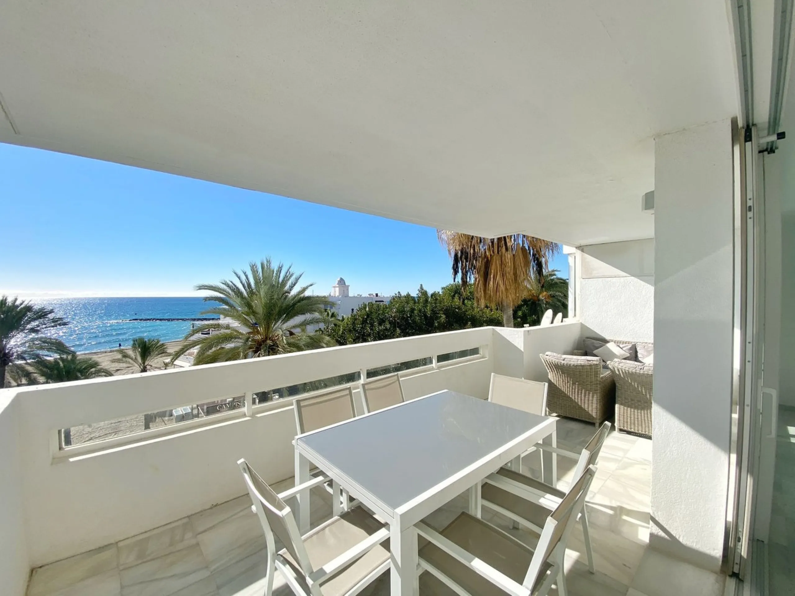 EXCLUSIVE LISTING