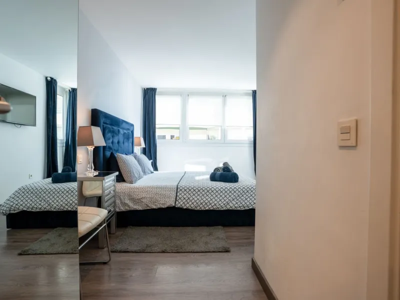 EXCLUSIVE LISTING