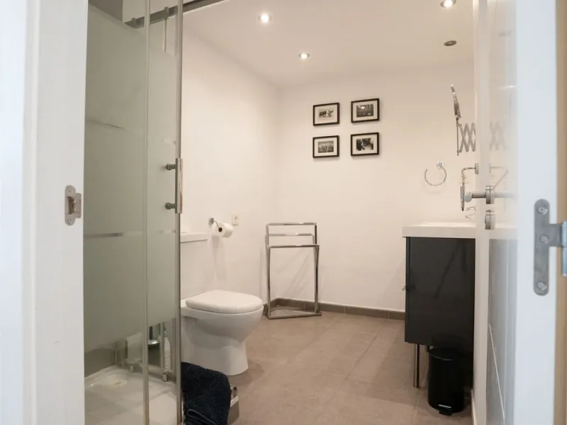 EXCLUSIVE LISTING